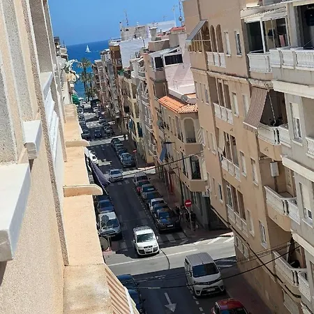 Almudena شقة تورّيفيِخا